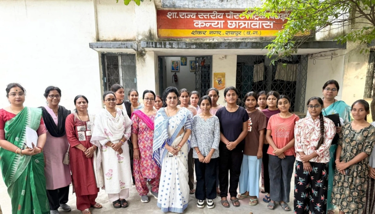 Mamta Sahu ने कन्या छात्रावास का किया औचक निरीक्षण, जानी समस्याएं