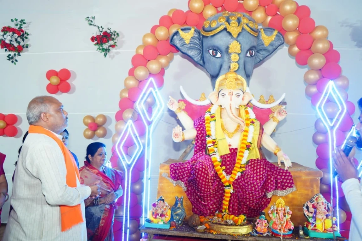 विधायक ललित चंद्राकर ने गणेश पंडालों में की पूजा-अर्चना, प्रदेश की खुशहाली की कामना की