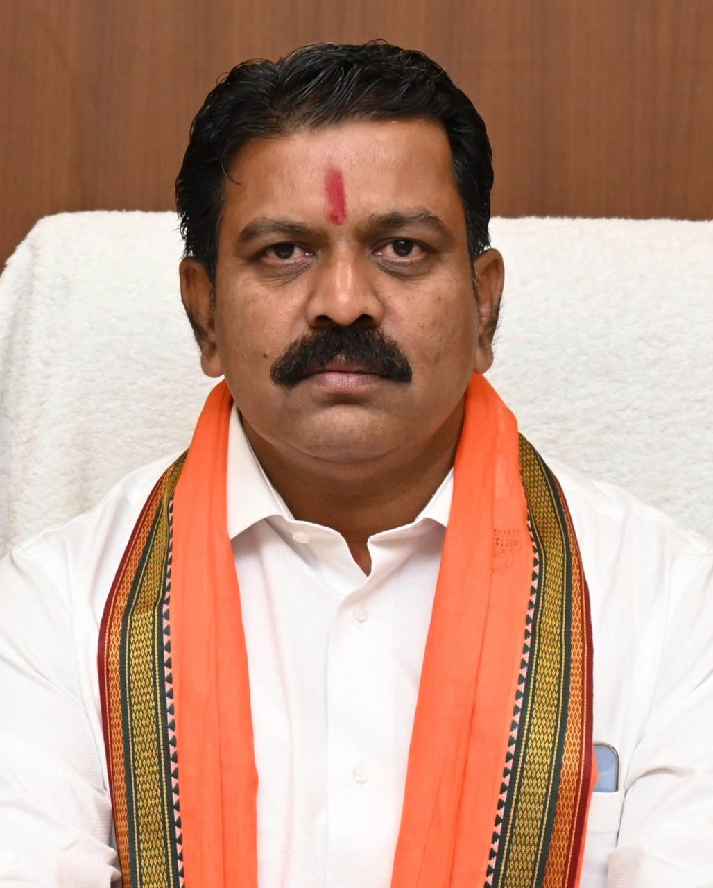 पीएम आवास योजना में गड़बड़ी पर डिप्टी सीएम शर्मा सख्त, कवर्धा में दो ठेकेदारों पर एफआईआर दर्ज