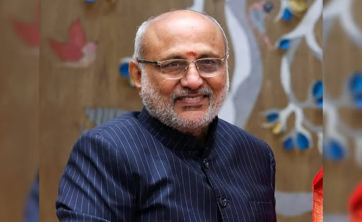 नौसेना के बेड़े में आज शामिल होगा आईएनएस समर्थक, उपराष्ट्रपति करेंगे कमीशन
