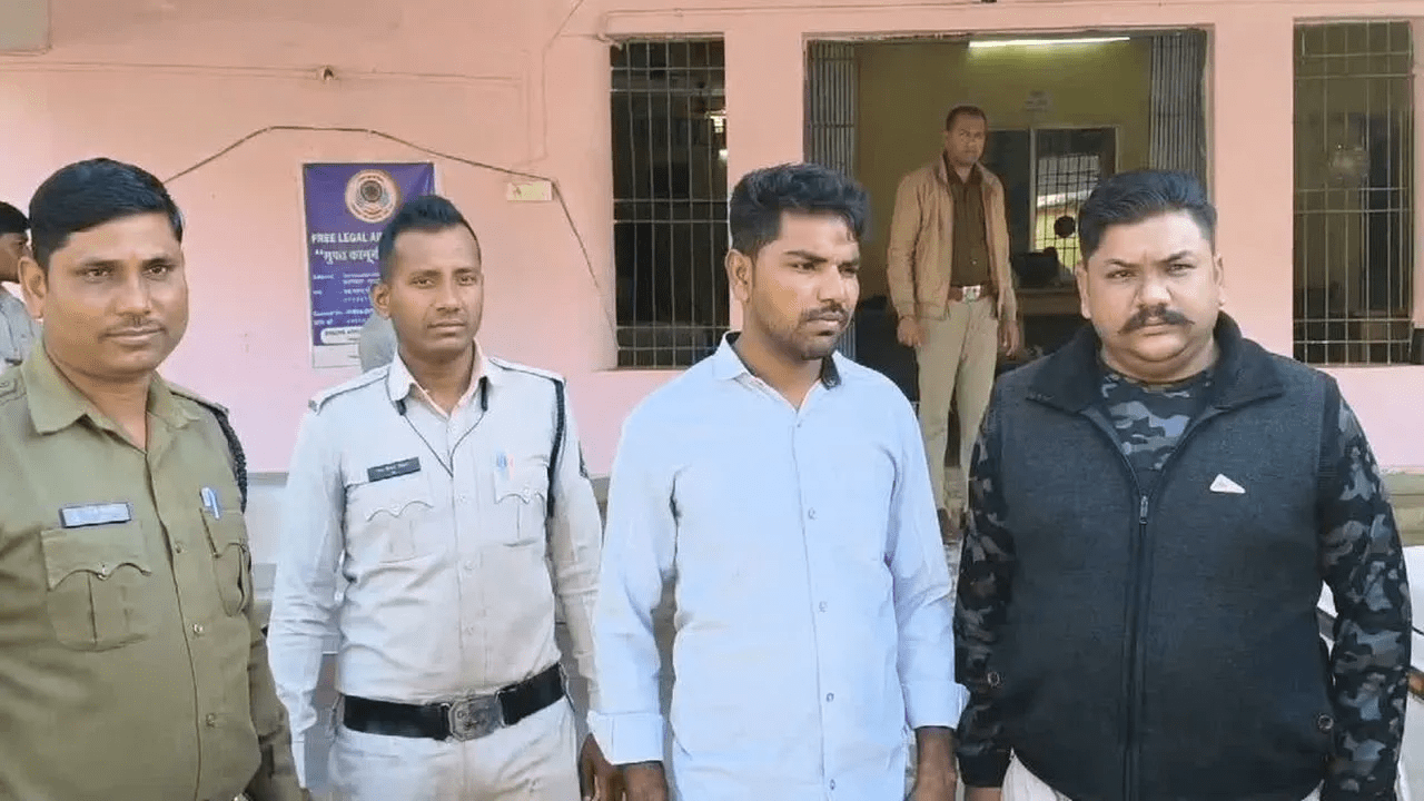 प्रेमिका से बातचीत पर ससुर ने किया विरोध, नाराज प्रेमी ने मिट्टीतेल डालकर कर दी हत्या