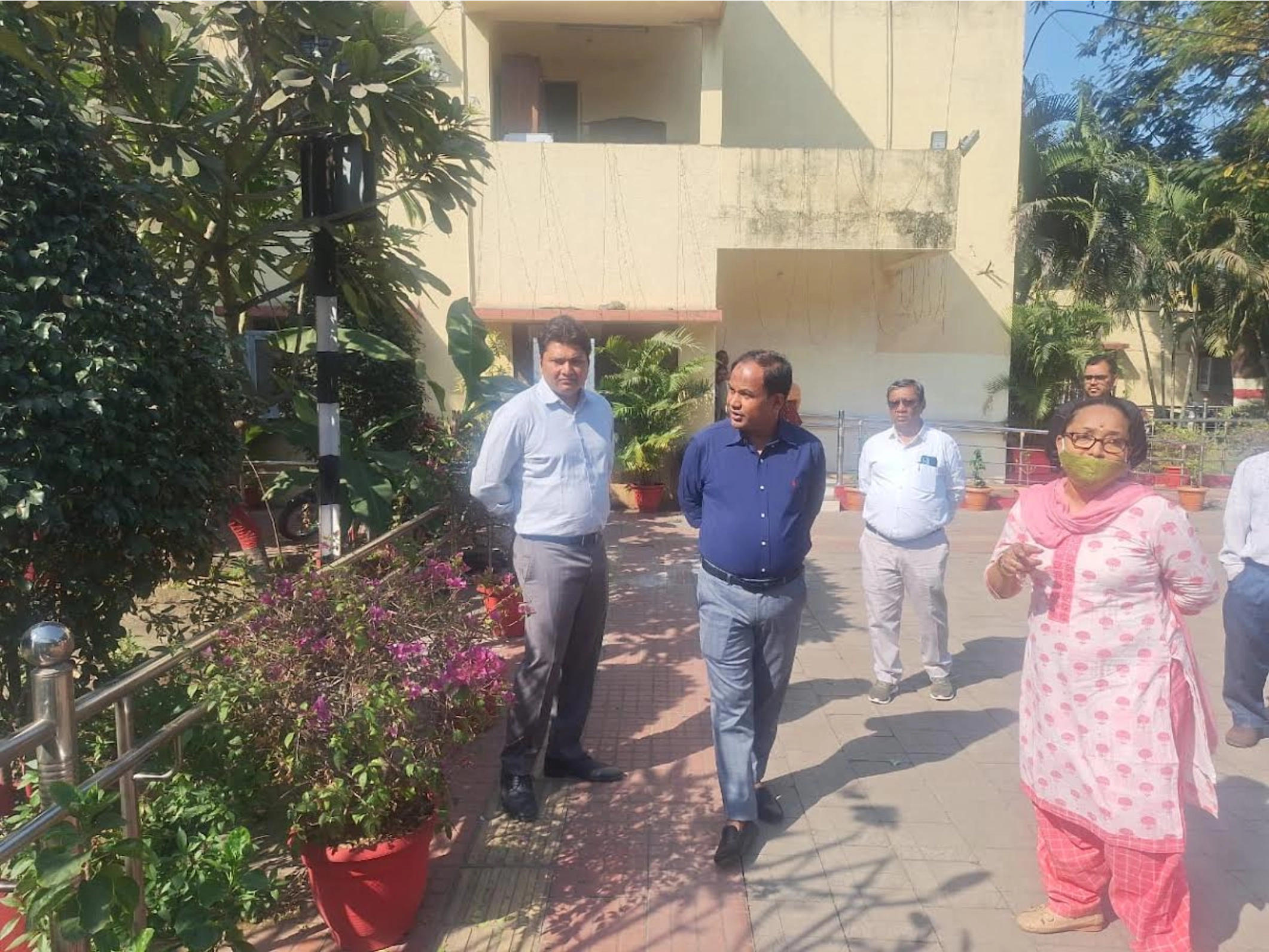 कलेक्टर ने किया मतस्य और पीएचई विभाग का औचक निरीक्षण