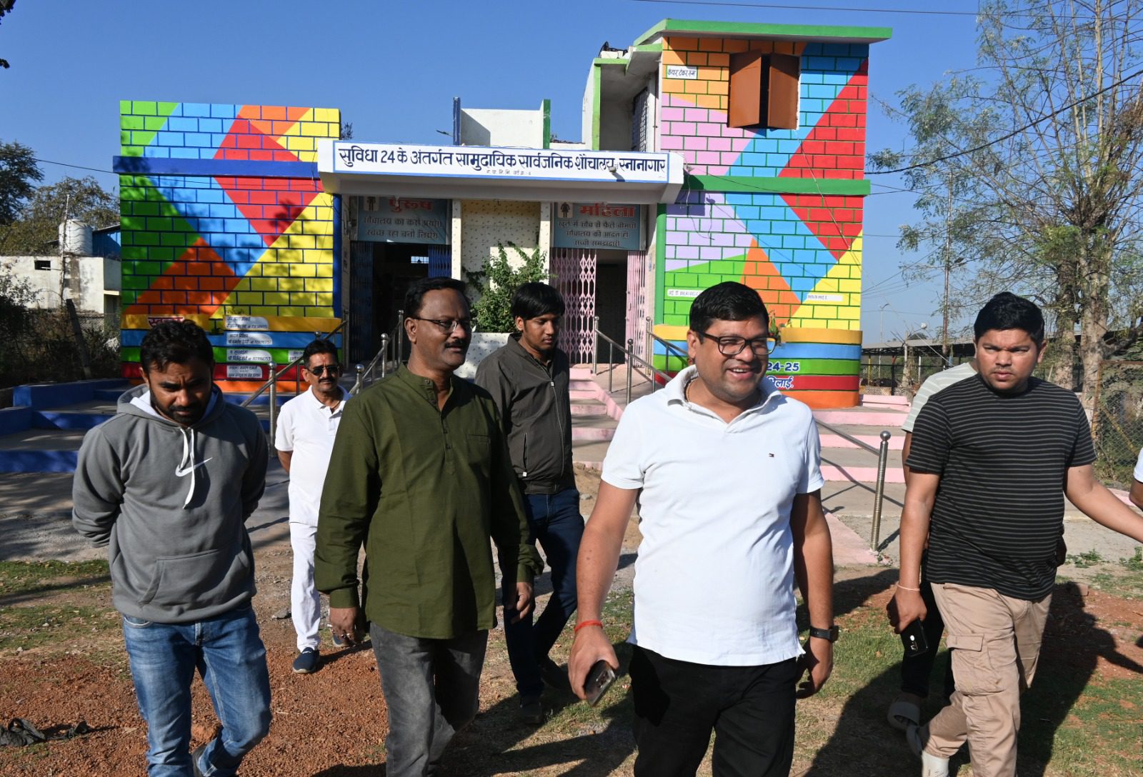 आयुक्त ने कांजी हाउस एवं सुलभ शौचालय का किया औचक निरीक्षण, दिए आवश्यक निर्देश