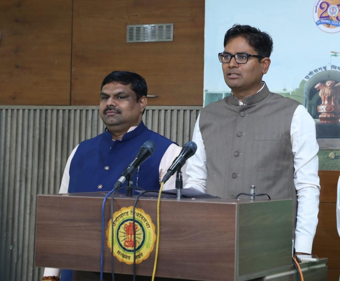 विधायक गजेन्द्र यादव के प्रयास से दुर्ग की सड़कों को दुरुस्त करने के लिए बजट में मिली 35 करोड़ की स्वीकृति