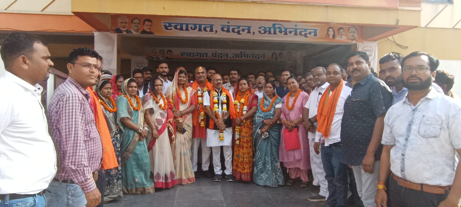 भाजपा ने त्रिस्तरीय पंचायत चुनाव में लहराया परचम, दुर्ग में मनाया जश्न