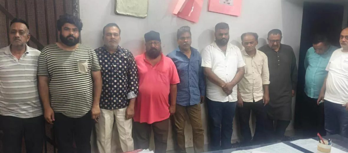 रायपुर: न्यू राजेन्द्र नगर में जुआ खेलते 10 जुआरी गिरफ्तार, 1.66 लाख रुपये जप्त