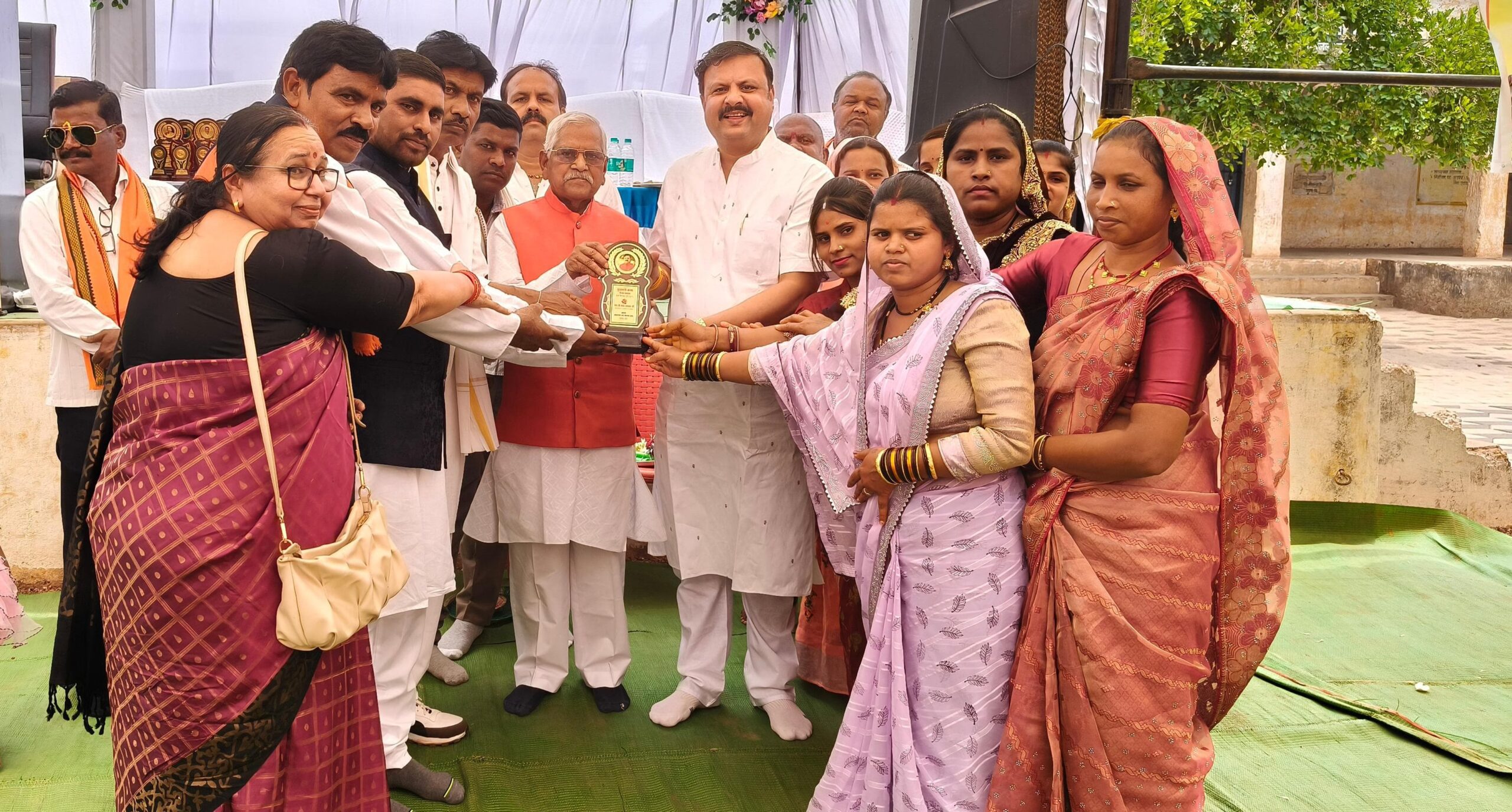 ग्राम बिरेभांट अहिवारा में हुआ भव्य सामूहिक कन्या विवाह समारोह का आयोजन
