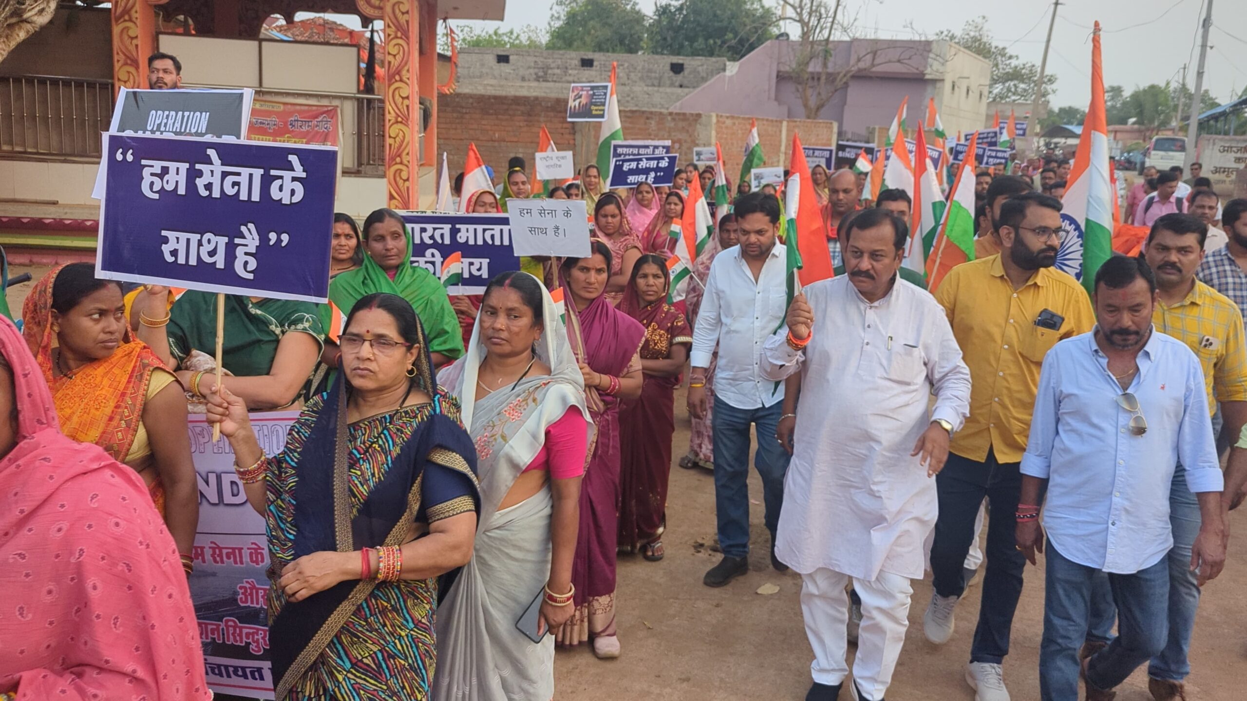 तिरंगा यात्रा में शामिल हुए दुर्ग सांसद विजय बघेल