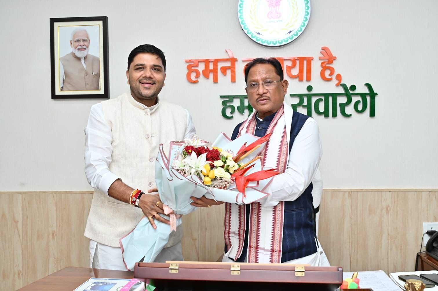 युवा नेता अतुल पर्वत ने मुख्यमंत्री को दिया जन्मदिन का न्योता, भिलाई में जुटेंगे नामचीन सितारे