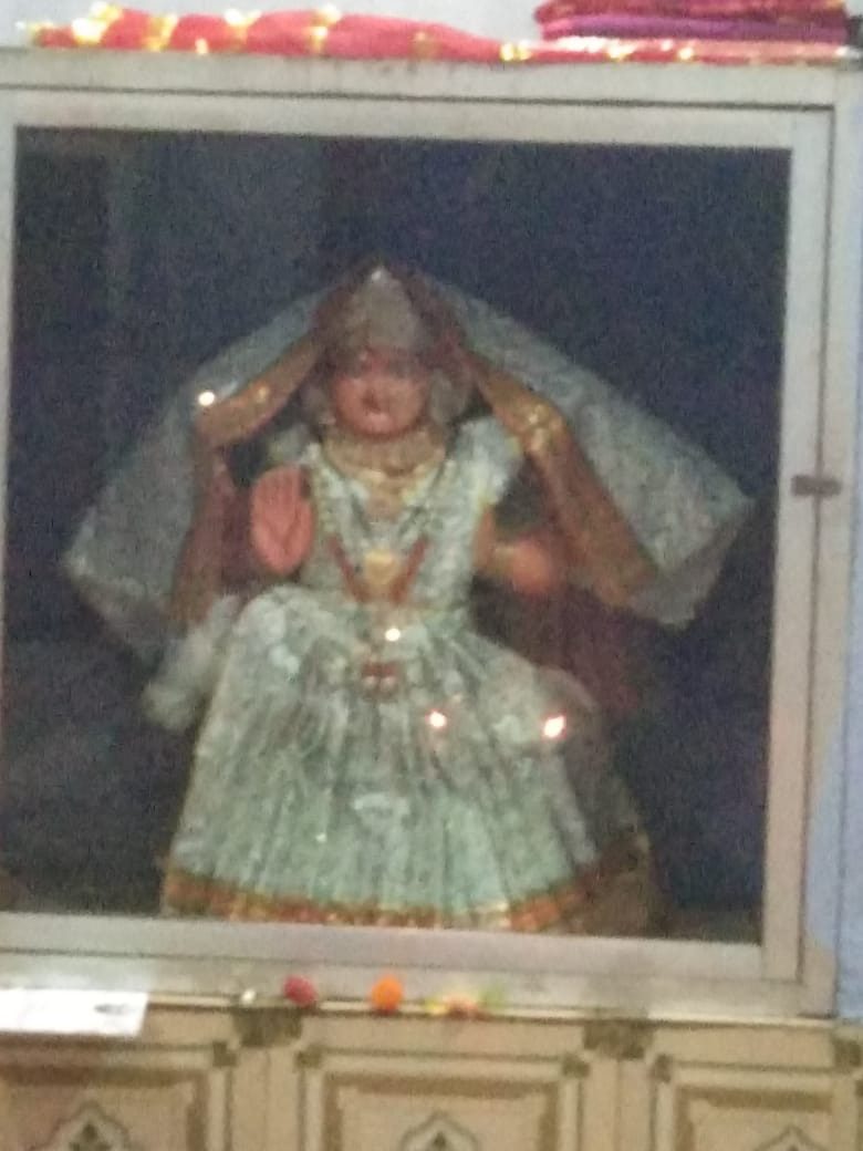 उरला के शीतला माता मंदिर में उमड़ा आस्था का सैलाब, पंचमी पर भक्तों की भीड़