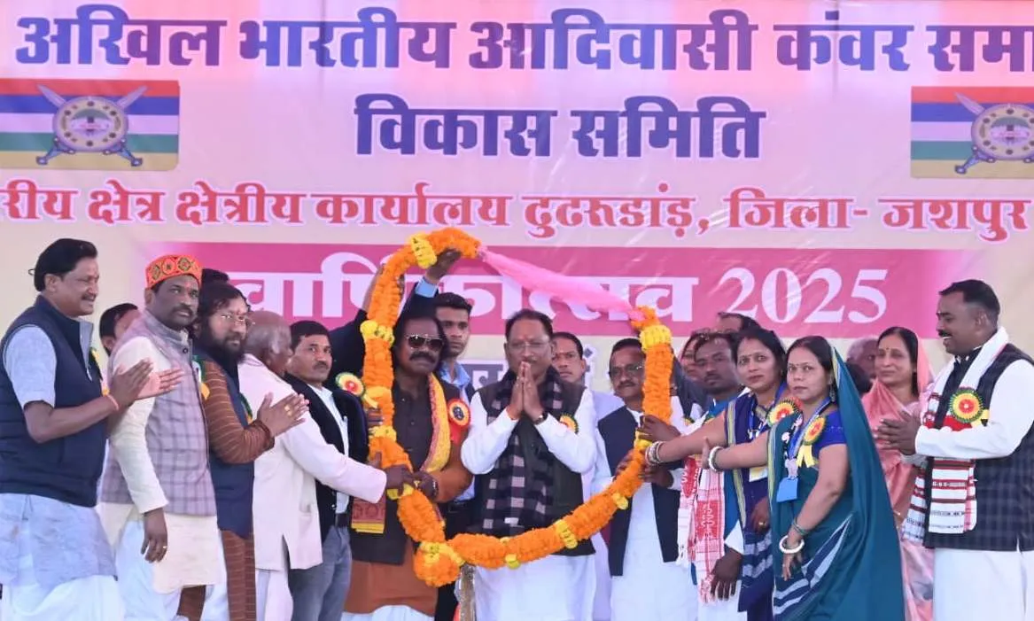 कांसाबेल में CM साय का बड़ा ऐलान: छत्तीसगढ़ करेगा 'खेलो इंडिया ट्राइबल गेम्स' की मेजबानी; बोले- मोदी की गारंटी से संवर रहा प्रदेश