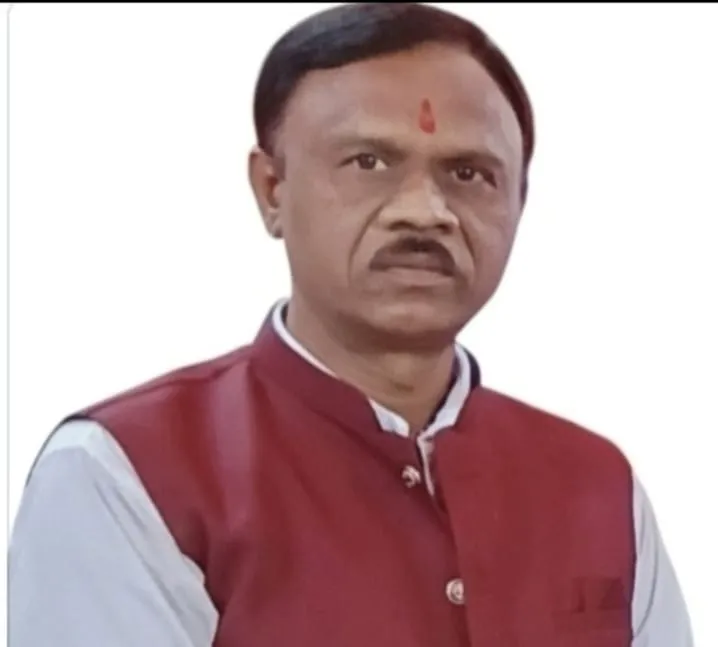 'पड़ोसी राज्य दे रहा सवा लाख, हम 50 हजार पर क्यों?', भानु प्रताप यादव ने उठाया सवाल