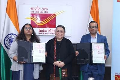 "डाकघर में अब सिर्फ चिट्ठी नहीं, बढ़ेगा आपका पैसा: 1.65 लाख पोस्ट ऑफिस में शुरू हुई शेयर बाजार की ट्रेडिंग, जानें कैसे!"