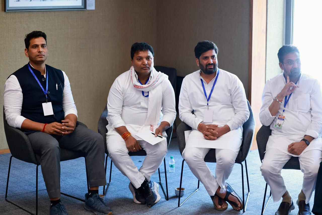 दिल्ली के सियासी मंच पर चमके भिलाई विधायक देवेंद्र यादव: राहुल गांधी के साथ OBC कांग्रेस की अहम बैठक में बनाई जातिगत जनगणना पर बड़ी रणनीति