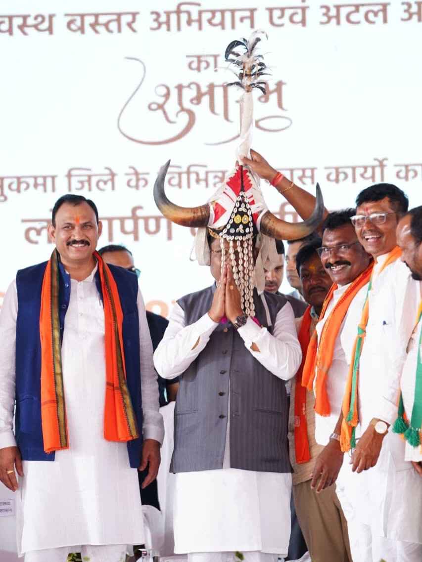 नक्सलवाद के खात्मे के बाद पहली बार सुकमा पहुंचे CM साय: 308 करोड़ की दी बंपर सौगात, खुद का चेकअप कराकर किया 'स्वस्थ बस्तर अभियान' का आगाज!