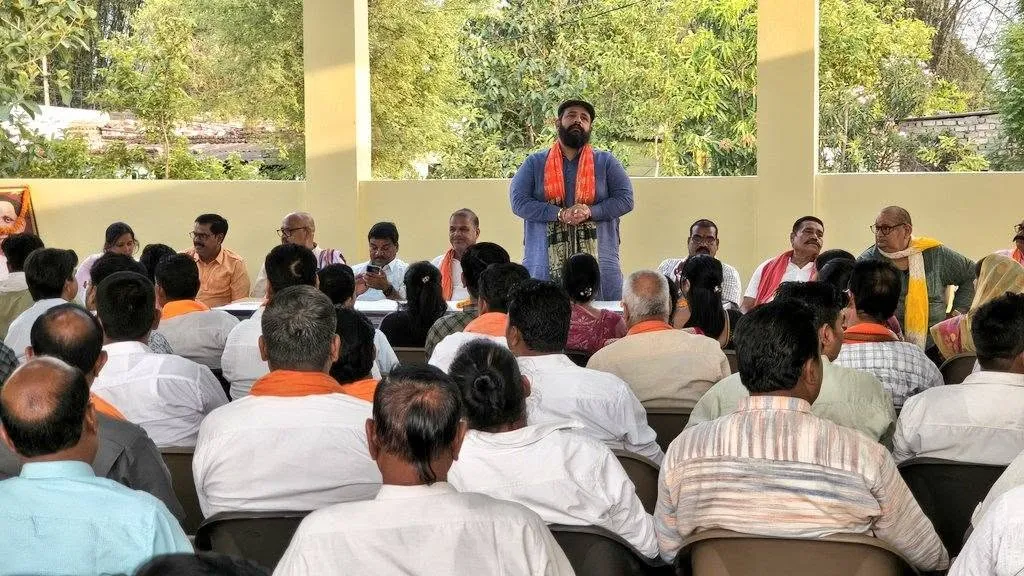 भाजपा बिलासपुर ग्रामीण की जिला कार्यसमिति बैठक: केंद्र के 12 वर्षों के सुशासन और उपलब्धियों को घर-घर पहुँचाने की बनी रणनीति