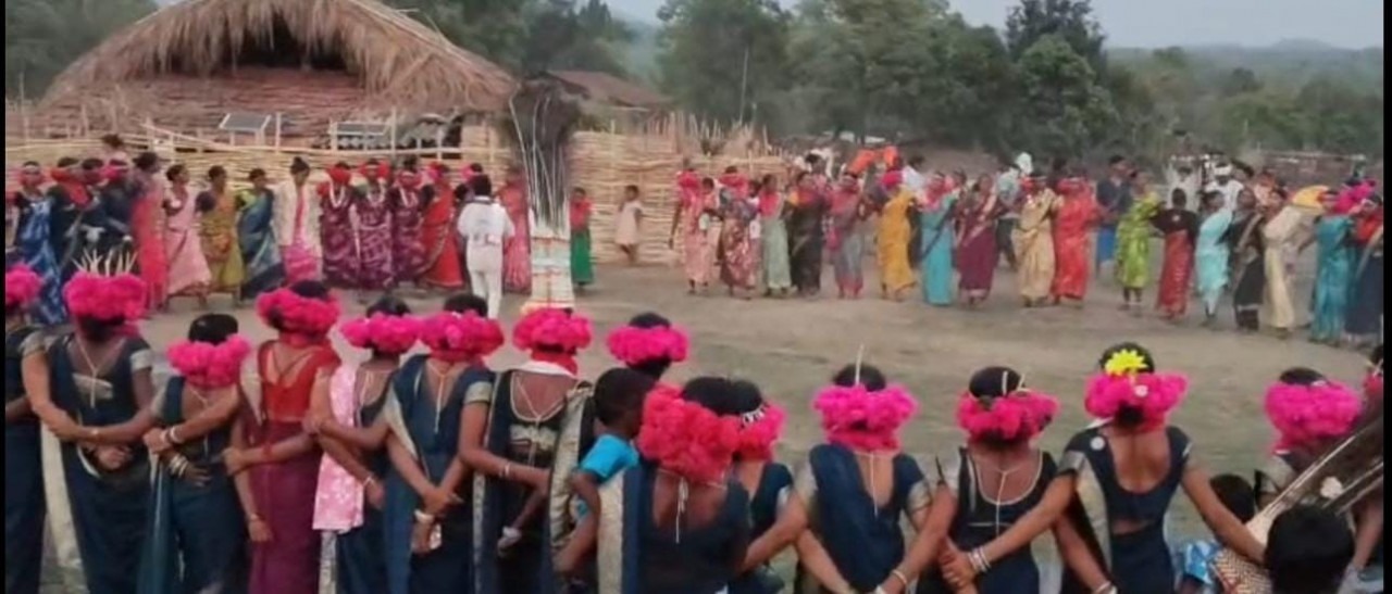 अबूझमाड़ में लौटी घोटुल की रौनक: मांदर की थाप पर फिर थिरके चेलिक-मोटियारिन