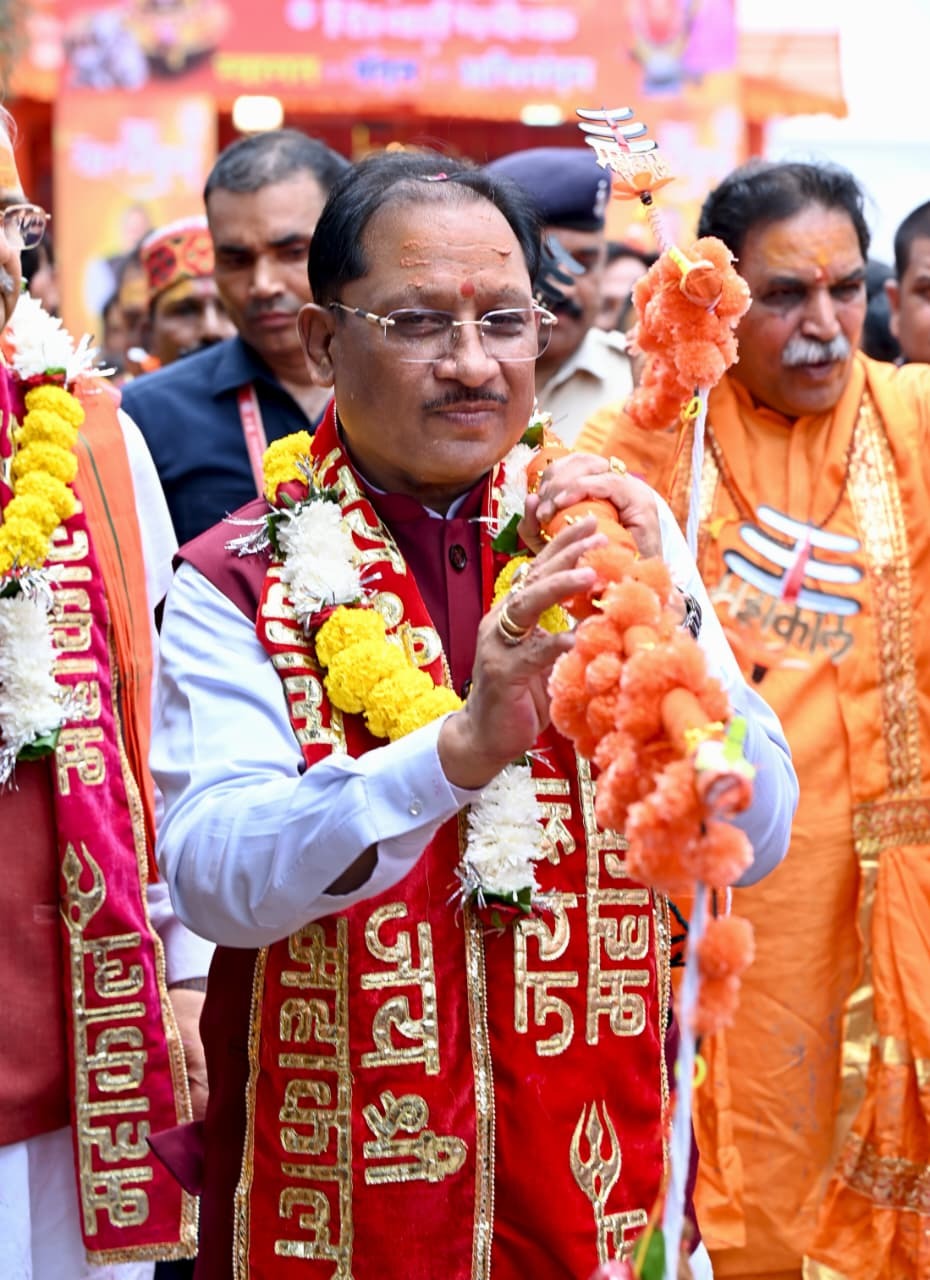 महादेव घाट पर गूंजा हर-हर महादेव: मुख्यमंत्री साय ने कांवड़ यात्रा को बताया सामाजिक समरसता का उत्सव, हटकेश्वरनाथ का हुआ जलाभिषेक