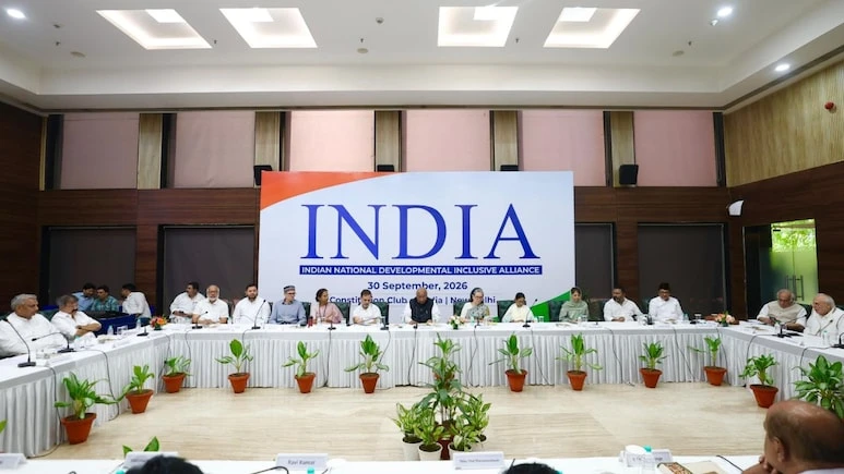 INDIA गठबंधन: विपक्षी दलों की दिल्ली में तीन घंटे मंथन, 2 से 8 अक्टूबर तक देशभर में प्रदर्शन का ऐलान; सपा, आप और टीवीके ने बनाई दूरी