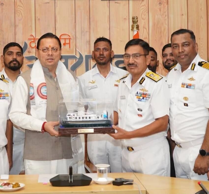 माउंट मुकुट चोटी पर तटरक्षक बल की जीत, CM धामी ने किया स्वागत