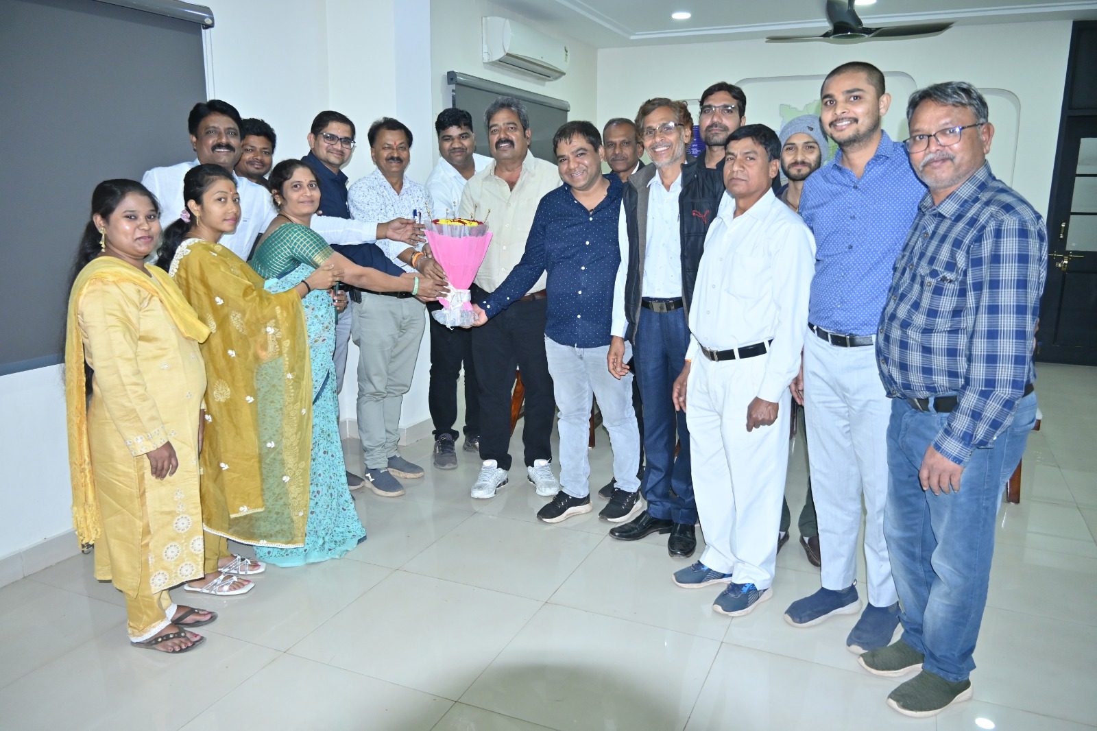 भिलाई नगर निगम में नववर्ष पर आयुक्त और महापौर ने दी शुभकामनाएं, कार्य सुधार के लिए दिए निर्देश