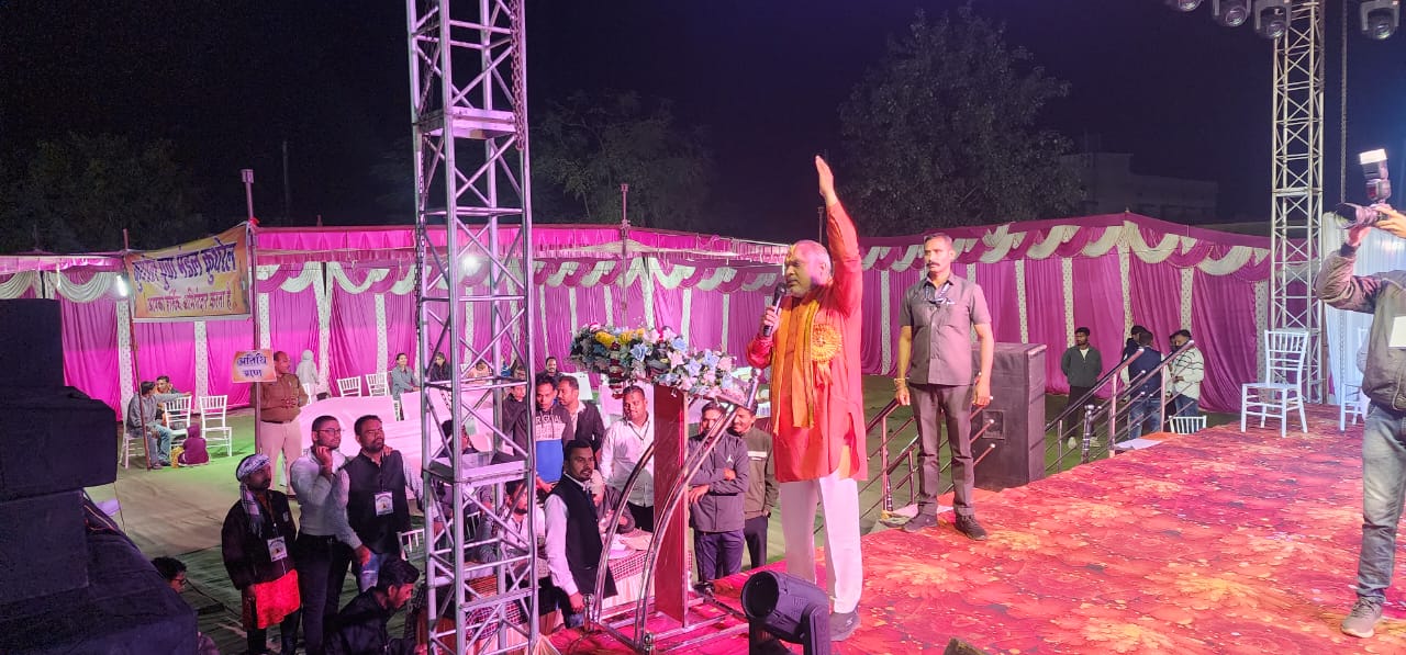 कुथरेल में युवा मंडल द्वारा भव्य डीजे डांस प्रतियोगिता में शामिल हुए दुर्ग ग्रामीण विधायक ललित चंद्राकर
