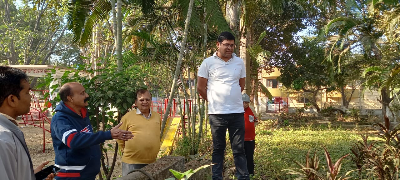 भारत माता उद्यान का होगा सौंदर्यीकरण-आयुक्त ने किये विभिन्न उद्यानों का निरीक्षण