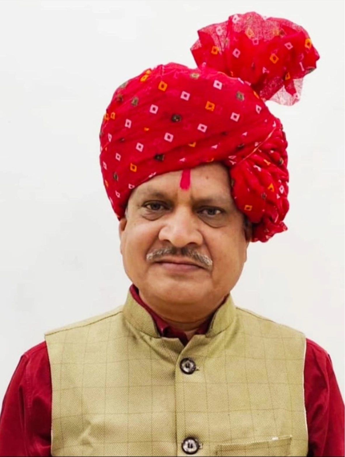 बजट 25 कर्मचारियों के लिए राहत और खुशी का पिटारा है - राजेश चटर्जी