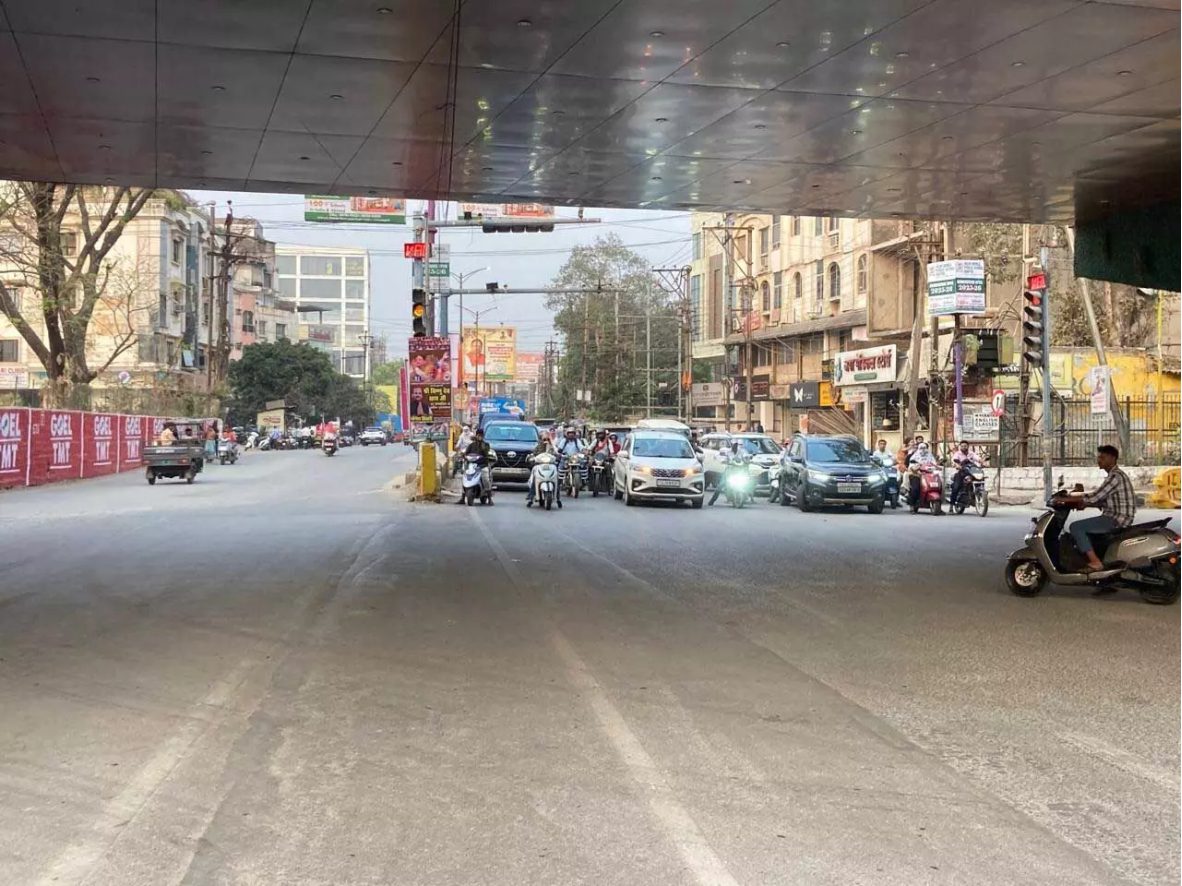 रायपुर में ट्रैफिक सुधार: चौक-चौराहों पर सुगम यातायात से राहगीरों को बड़ी राहत