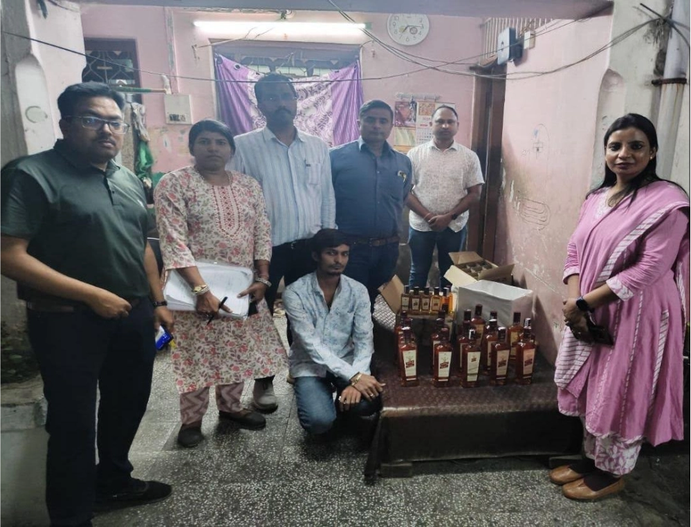 आबकारी विभाग की बड़ी कार्रवाई, 82.92 लीटर अवैध शराब के साथ 04 आरोपी गिरफ्तार