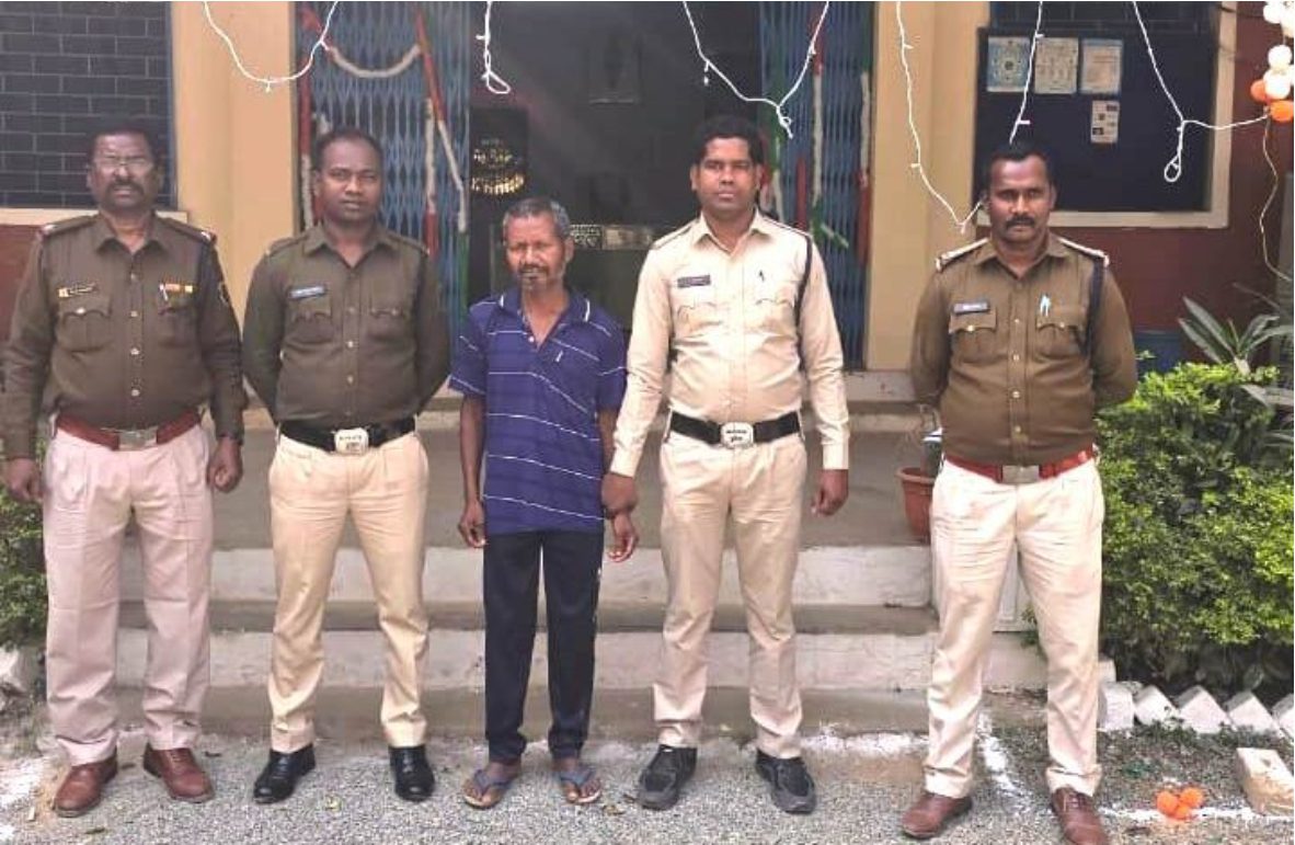 युवती से दुष्कर्म का आरोपी हुआ गिरफ्तार, पुलिस ने घेराबंदी कर किया गिरफ्तार