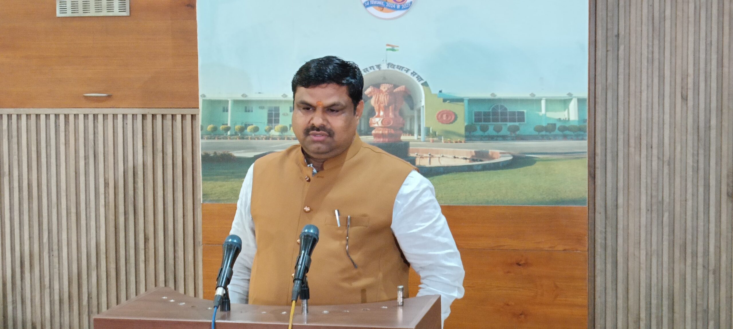 विधायक गजेन्द्र यादव ने सदन में उठाया दुर्ग नलघर और गंजपारा काम्प्लेक्स का मुद्दा