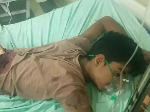 अचानक चाकू से हमला, मानसिक रोगी युवक ने की सनकी हरकत