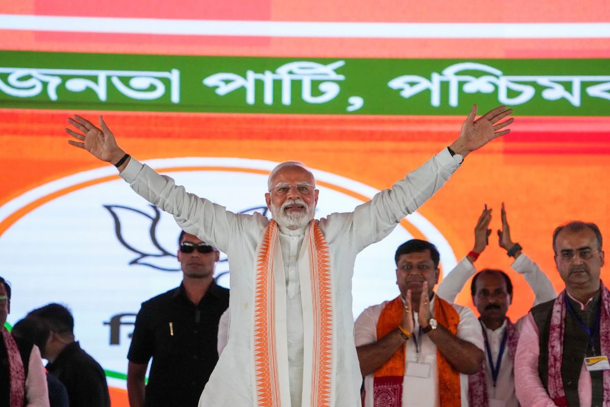 PM मोदी का TMC पर करारा हमला: "झूठ, अराजकता और लूट" के शासन का होगा अंत, घुसपैठ और भ्रष्टाचार पर गरजे प्रधानमंत्री