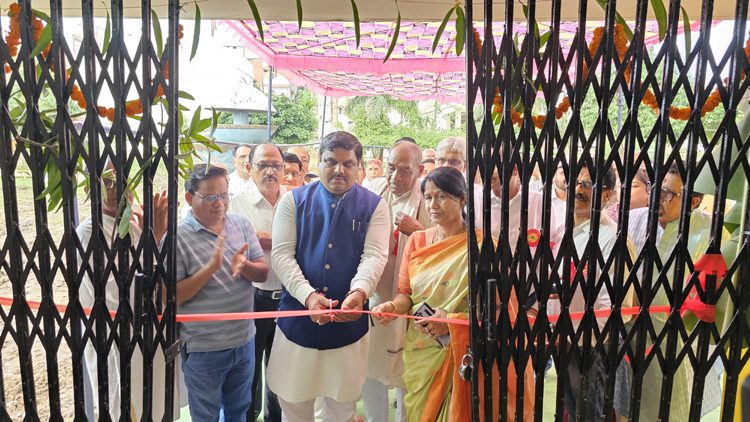 बुजुर्गों को सौगात: गजेन्द्र यादव की पहल से खुला 'सियान सदन'