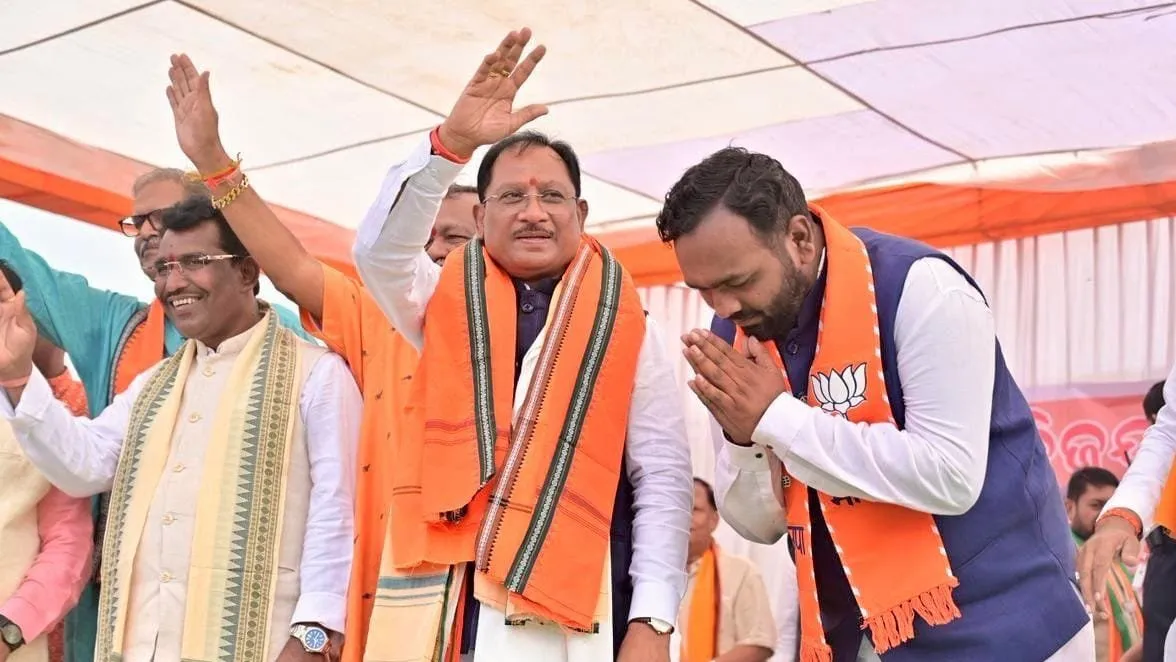 CM साय ने नुआपाड़ा में भाजपा प्रत्याशी जय ढोलकिया के समर्थन में मांगा वोट