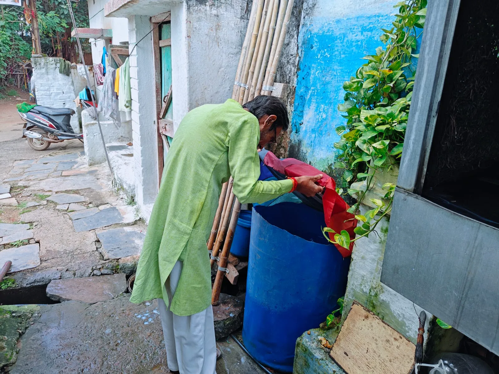 डेंगू-मलेरिया पर निगम का प्रहार, खुर्सीपार में चला संयुक्त अभियान