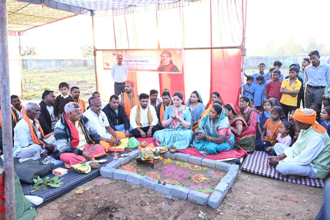भावना बोहरा ने देवसरा में 2.75 करोड़ के कन्या छात्रावास का किया भूमिपूजन
