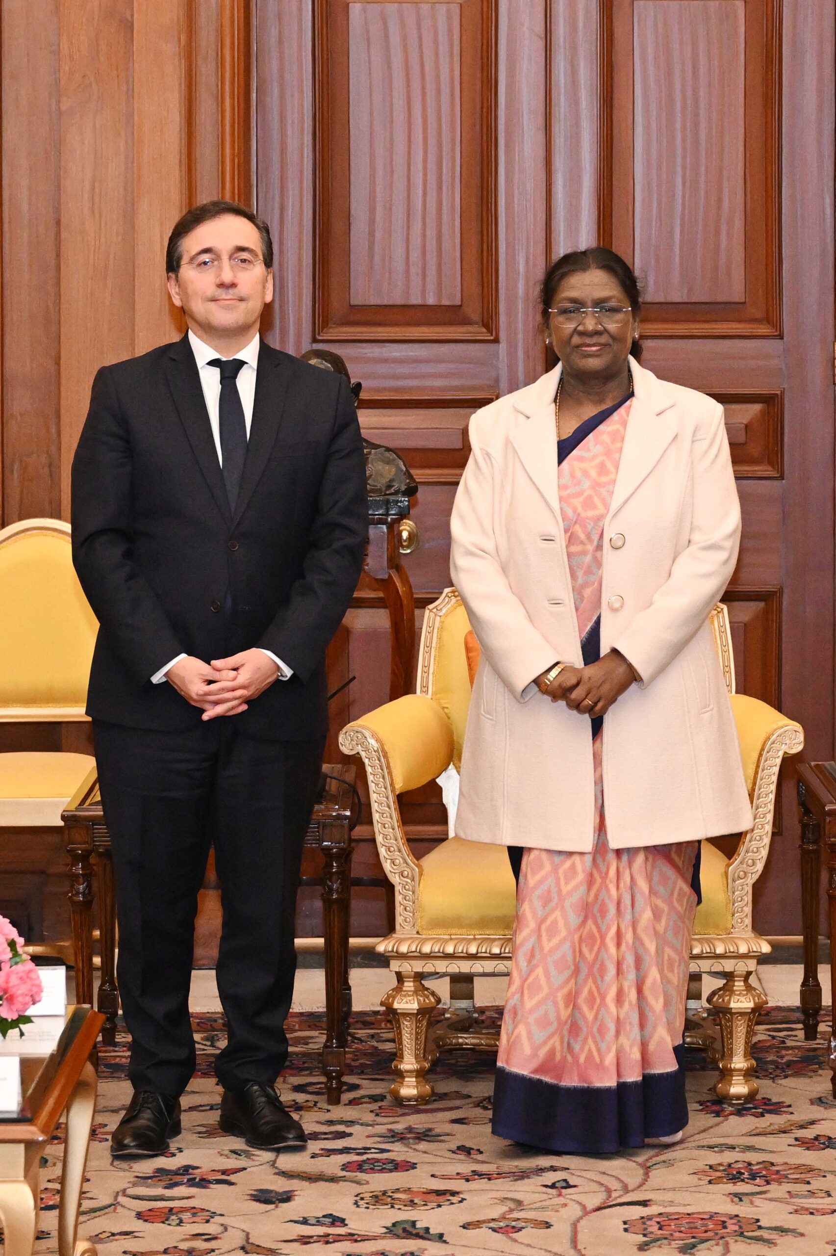 राष्ट्रपति द्रौपदी मुर्मु से मिले स्पेन के विदेश मंत्री, आतंकवाद के खिलाफ एकजुटता और FTA पर हुई चर्चा