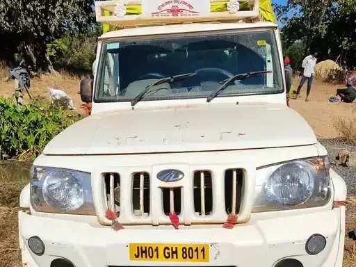 अवैध धान तस्करी पर प्रहार: झारखंड से लाया जा रहा 30 क्विंटल धान जब्त, पुलिस को देख गाड़ी छोड़ भागा चालक