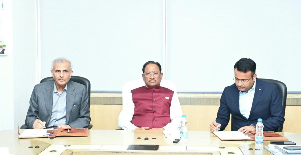 नवा रायपुर बनेगा देश का नया हेल्थ हब: बॉम्बे हॉस्पिटल के साथ 15 एकड़ का लीज एग्रीमेंट