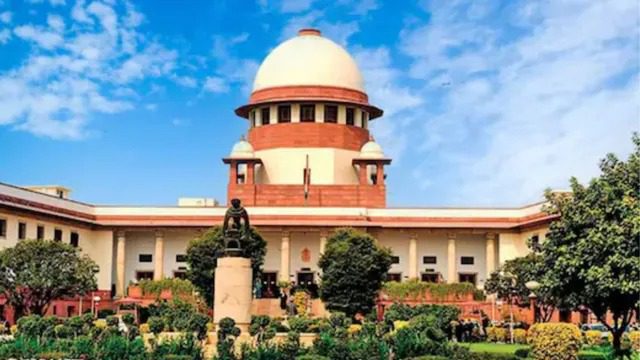 "क्या आप केवल पैसे के लिए यह सब कर रहे हैं?" : बच्चों की मौत और देश की बदनामी पर सुप्रीम कोर्ट का रौद्र रूप!
