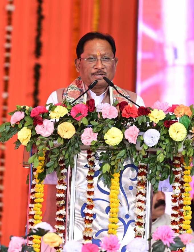 सरगुजा को 523 करोड़ की सौगात: सीएम साय ने किया मैनपाट महोत्सव का आगाज, सीतापुर को मिला बस स्टैंड