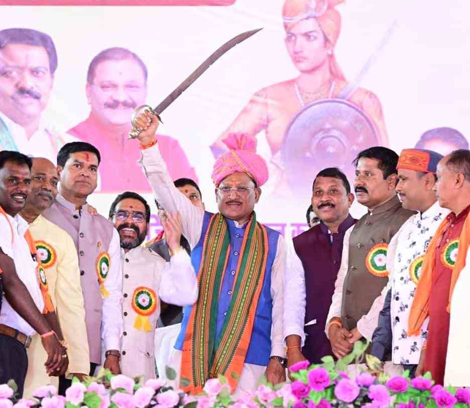 कवर्धा में CM साय ने की बड़ी घोषणाएं: मिनी स्टेडियम व 50 लाख के भवन की मिली सौगात