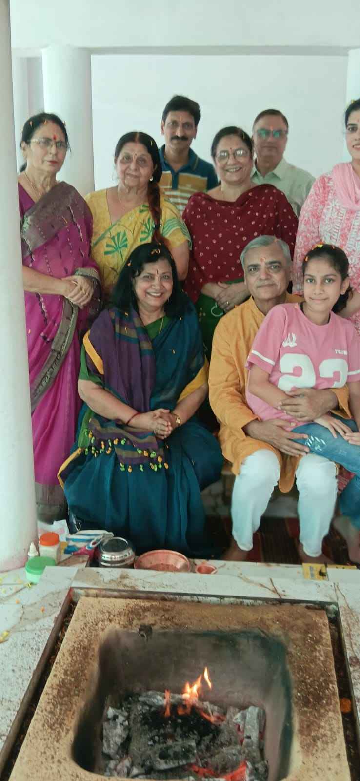 गुस्सा आने पर खुद से पूछें- आप इंसान हैं या 'प्रेशर कुकर'? आचार्य डॉ. अजय आर्य ने दिया संसार को 'सुगंध' से जीतने का मंत्र