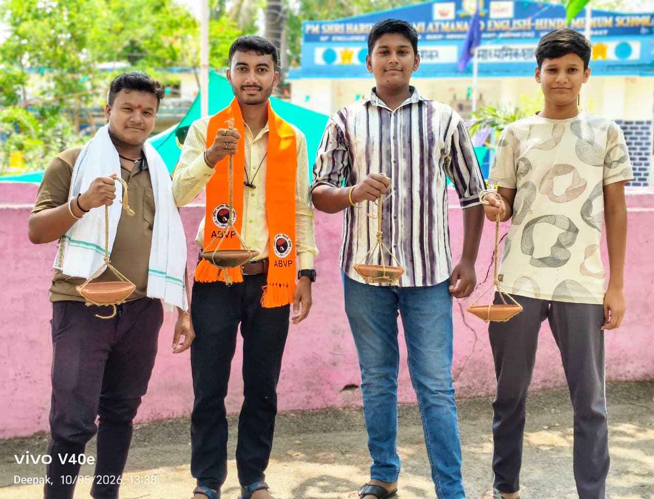 भीषण गर्मी में बेजुबानों का सहारा बनी अभाविप: 'हमर चिरई, हमर चिन्हारी' अभियान से बचा रही पक्षियों की जान