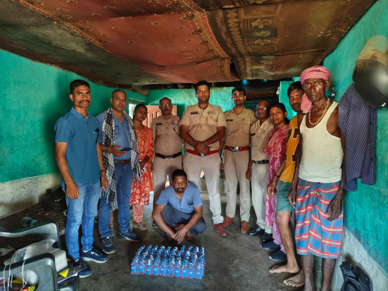 एमपी की शराब के साथ 2 तस्कर गिरफ्तार