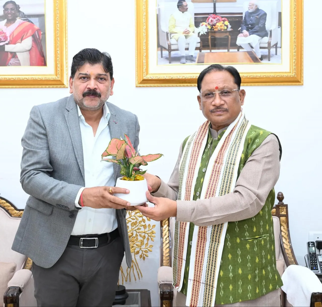अमृत भारत स्टेशन योजना के तहत सरोना और बालोद स्टेशन के लोकार्पण के लिए मुख्यमंत्री को मिला न्योता