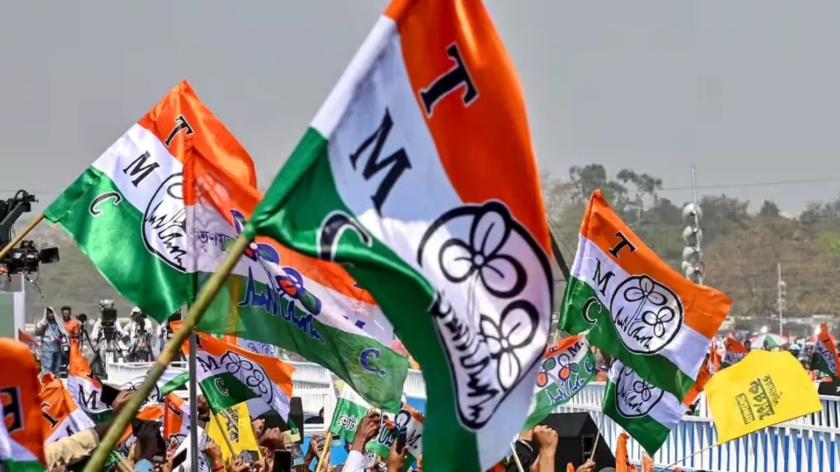 टीएमसी के खाते से अभिषेक की कंपनी में भेजे 30 करोड़, ऋतब्रत बनर्जी का बड़ा दावा