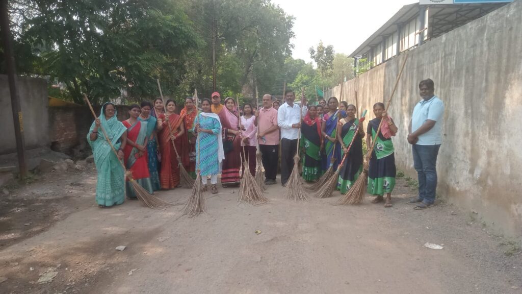दुर्ग पटरीपार मंडल स्वच्छता अभियान